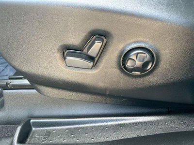 2025 Chrysler Pacifica Limited FWD