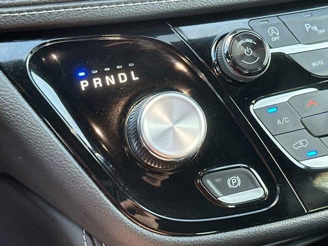 2025 Chrysler Pacifica Limited FWD