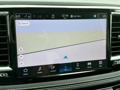 2025 Chrysler Pacifica Limited FWD