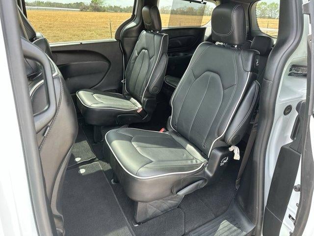 2025 Chrysler Pacifica Limited FWD