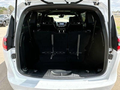 2025 Chrysler Pacifica Limited FWD