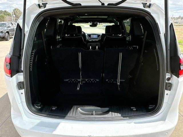 2025 Chrysler Pacifica Limited FWD