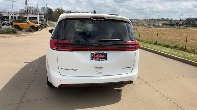 2025 Chrysler Pacifica Limited FWD