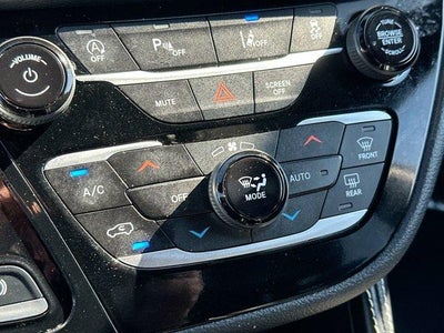 2025 Chrysler Pacifica Limited FWD