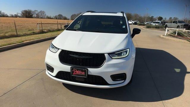 2025 Chrysler Pacifica Limited FWD