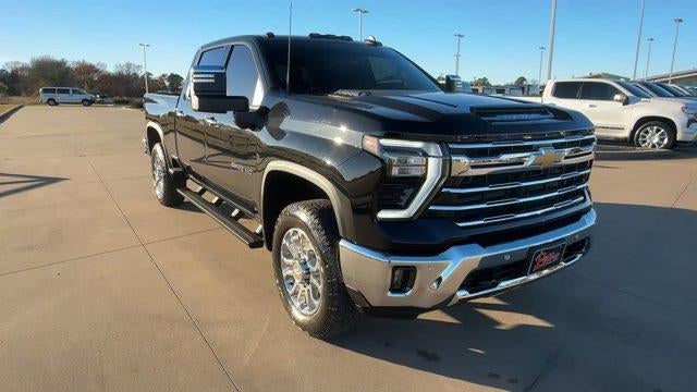 2025 Chevrolet Silverado 2500 HD Crew Cab Standard Box 2-Wheel Drive LTZ