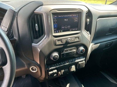 2024 Chevrolet Silverado 2500 HD Crew Cab Standard Box 4-Wheel Drive Custom