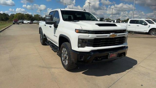 2024 Chevrolet Silverado 2500 HD Crew Cab Standard Box 4-Wheel Drive Custom