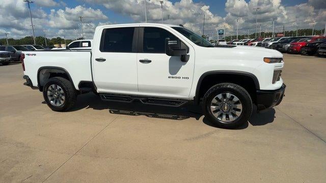 2024 Chevrolet Silverado 2500 HD Crew Cab Standard Box 4-Wheel Drive Custom