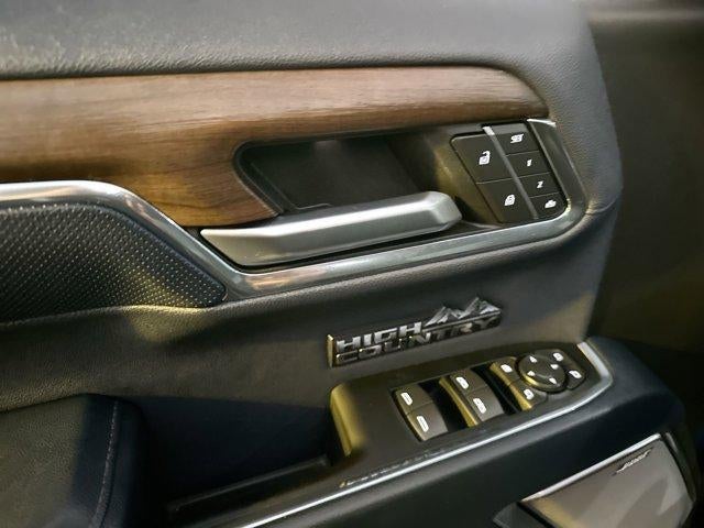 2024 Chevrolet Silverado 1500 Crew Cab Short Box 4-Wheel Drive High Country