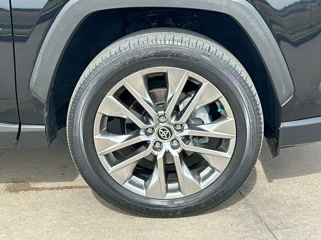 2021 Toyota RAV4 XLE Premium FWD (Natl)