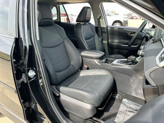 2021 Toyota RAV4 XLE Premium FWD (Natl)