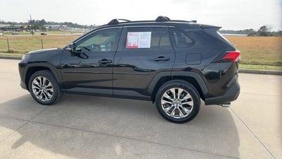 2021 Toyota RAV4 XLE Premium FWD (Natl)