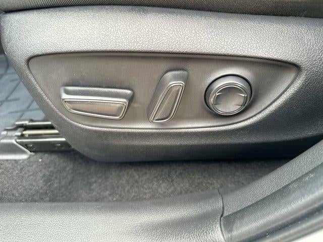 2024 Toyota RAV4 XLE FWD (GS)