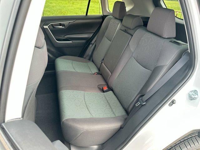 2024 Toyota RAV4 XLE FWD (GS)