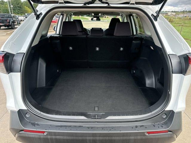 2024 Toyota RAV4 XLE FWD (GS)