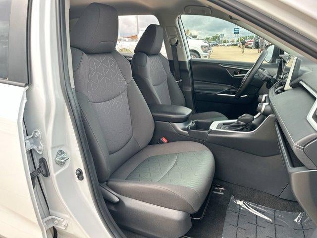 2024 Toyota RAV4 XLE FWD (GS)