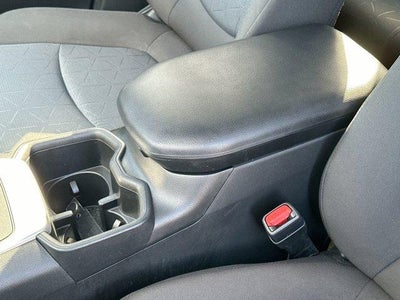 2022 Toyota RAV4 XLE FWD (GS)