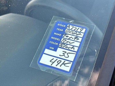 2022 Toyota RAV4 XLE FWD (GS)