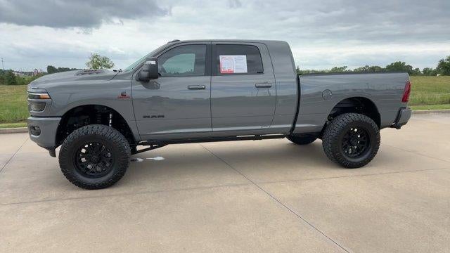 2026 RAM 2500 Laramie 4x4 Mega Cab 6'4" Box
