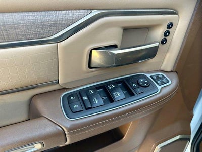 2024 RAM 3500 Longhorn 4x4 Crew Cab 8' Box