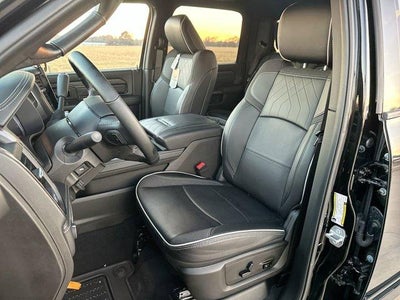 2025 RAM 3500 Limited 4x4 Crew Cab 8' Box