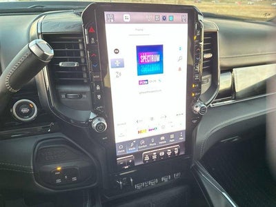 2025 RAM 3500 Limited 4x4 Crew Cab 8' Box