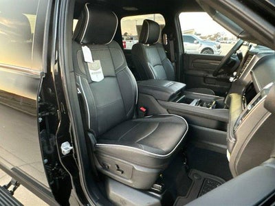 2025 RAM 3500 Limited 4x4 Crew Cab 8' Box