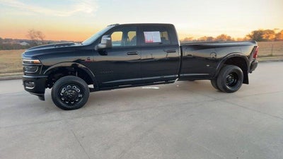 2025 RAM 3500 Limited 4x4 Crew Cab 8' Box