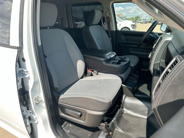 2023 RAM 1500 Classic Tradesman 4x4 Crew Cab 5'7" Box