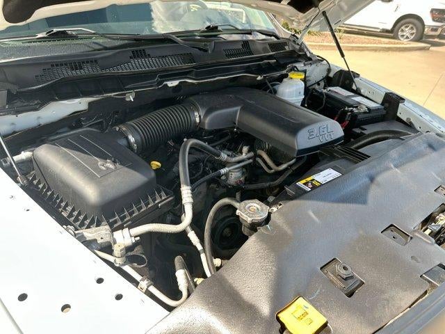 2023 RAM 1500 Classic Tradesman 4x4 Crew Cab 5'7" Box