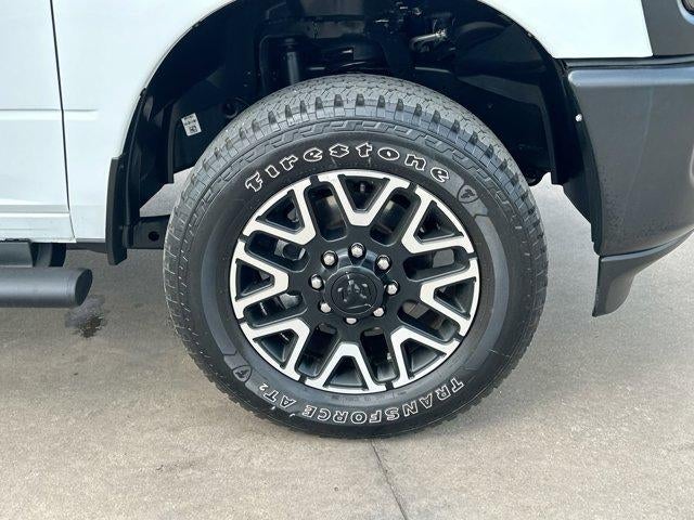 2025 RAM 2500 Tradesman 4x4 Crew Cab 8' Box