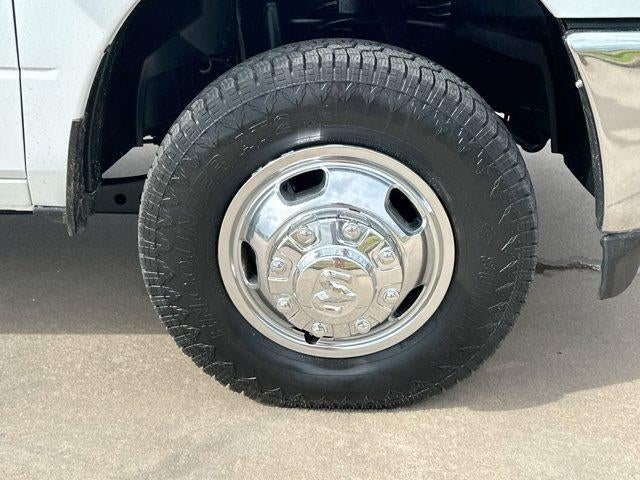 2024 RAM 3500 Chassis Cab SLT 4WD Crew Cab 60" CA 172.4" WB