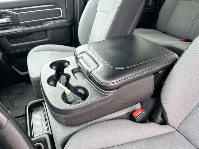 2024 RAM 3500 Chassis Cab SLT 4WD Crew Cab 60" CA 172.4" WB