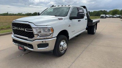 2024 RAM 3500 Chassis Cab SLT 4WD Crew Cab 60" CA 172.4" WB