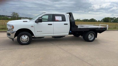 2024 RAM 3500 Chassis Cab SLT 4WD Crew Cab 60" CA 172.4" WB