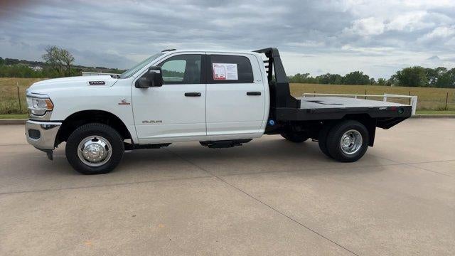 2024 RAM 3500 Chassis Cab SLT 4WD Crew Cab 60" CA 172.4" WB