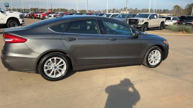2020 Ford Fusion SE FWD