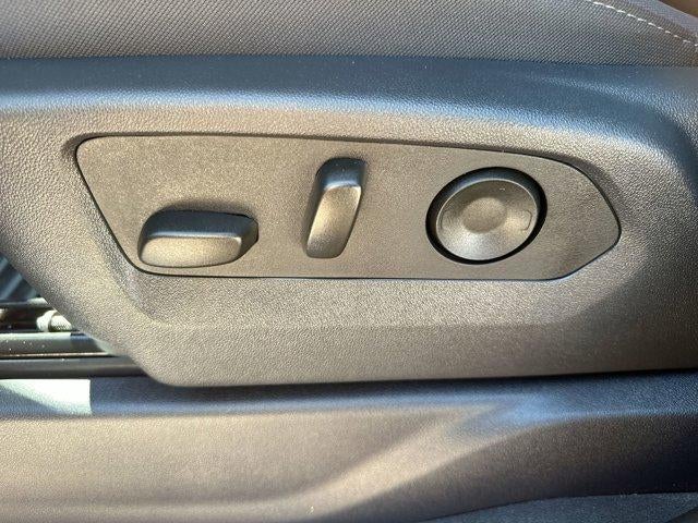 2025 Chevrolet Silverado 1500 Crew Cab Short Box 4-Wheel Drive Custom