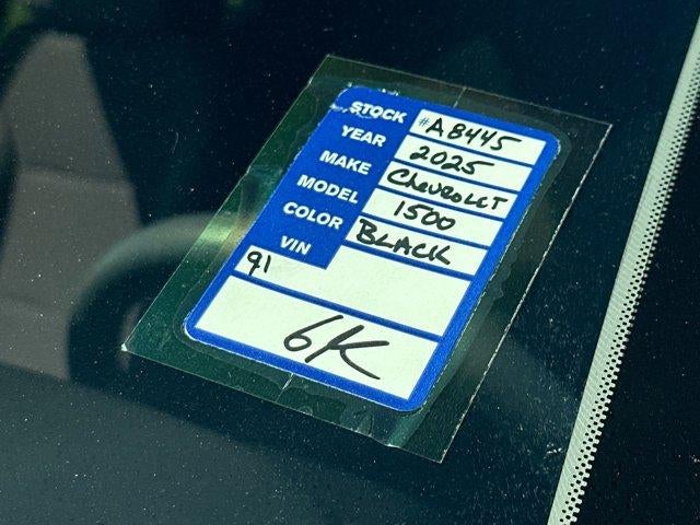 2025 Chevrolet Silverado 1500 Crew Cab Short Box 4-Wheel Drive Custom