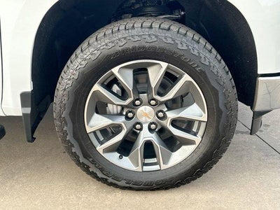 2025 Chevrolet Silverado 1500 Crew Cab Short Box 4-Wheel Drive LT 1LT