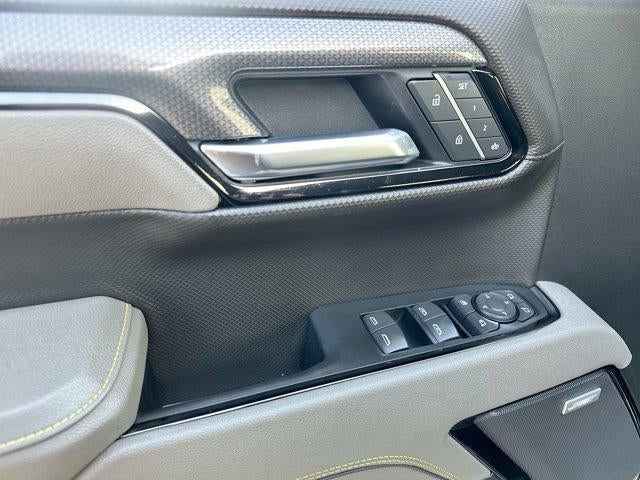 2025 Chevrolet Silverado 1500 Crew Cab Short Box 4-Wheel Drive ZR2