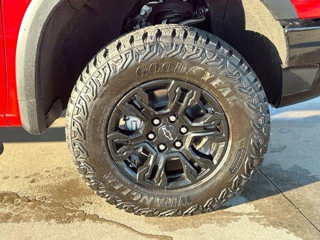 2025 Chevrolet Silverado 1500 Crew Cab Short Box 4-Wheel Drive ZR2