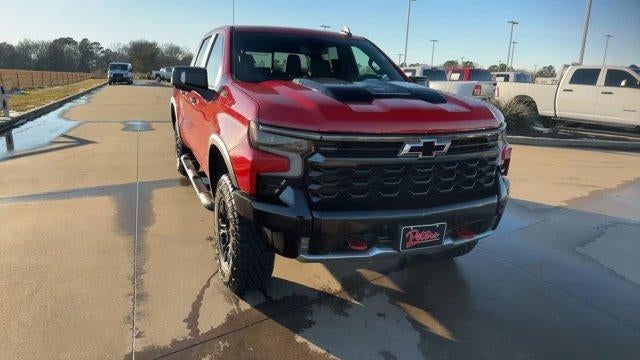 2025 Chevrolet Silverado 1500 Crew Cab Short Box 4-Wheel Drive ZR2