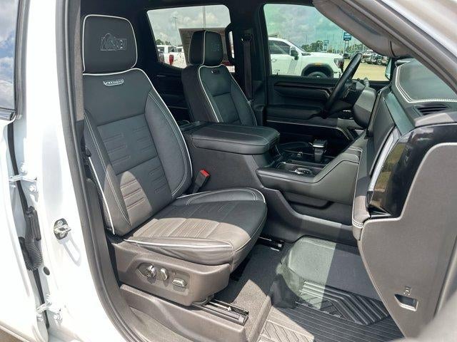 2024 GMC Sierra 1500 Crew Cab Short Box 4-Wheel Drive AT4X