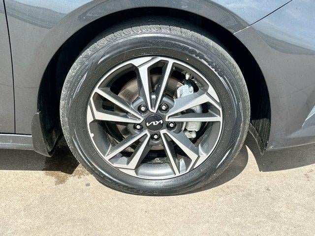 2024 Kia Forte LXS IVT