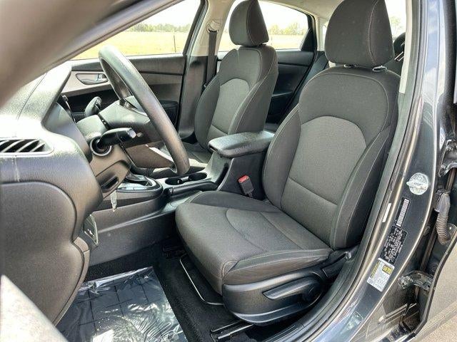 2024 Kia Forte LXS IVT