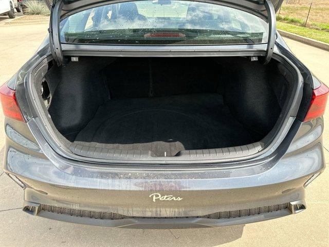 2024 Kia Forte LXS IVT