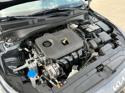 2024 Kia Forte LXS IVT