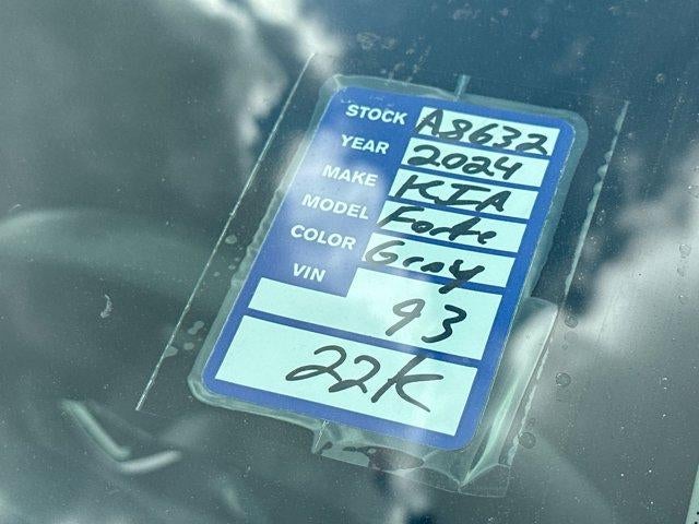 2024 Kia Forte LXS IVT